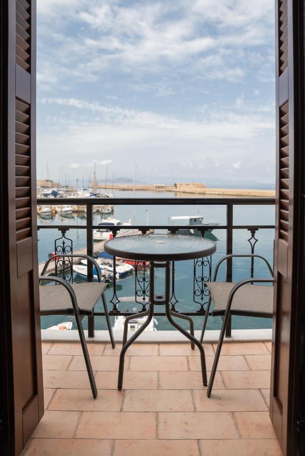 Destino Home Overlooking The Venetian Port Of Chania 하니아 외부 사진