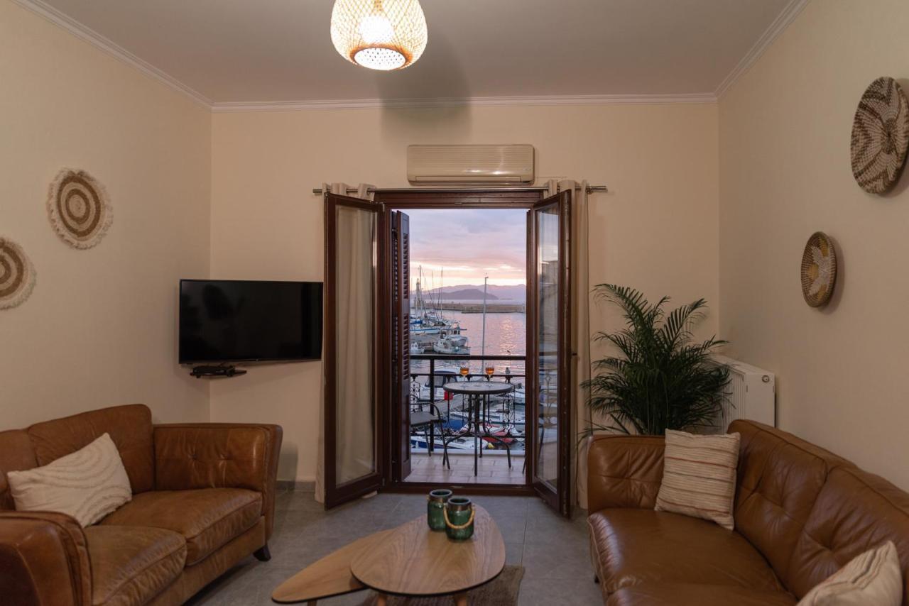 Destino Home Overlooking The Venetian Port Of Chania 하니아 외부 사진