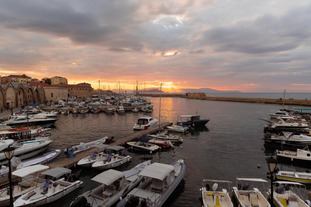 Destino Home Overlooking The Venetian Port Of Chania 하니아 외부 사진