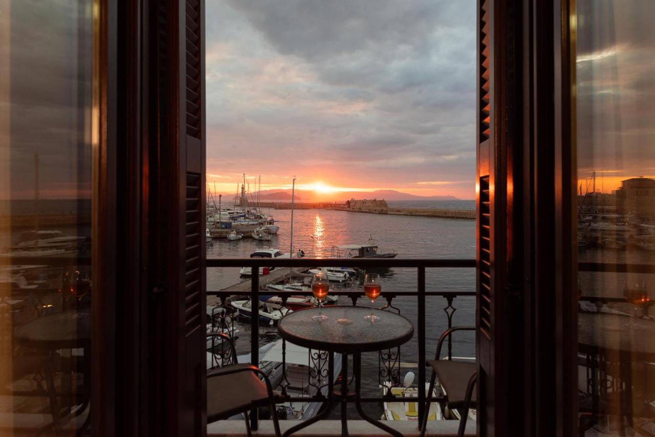 Destino Home Overlooking The Venetian Port Of Chania 하니아 외부 사진