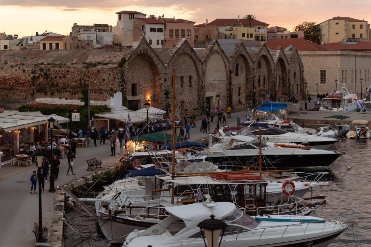 Destino Home Overlooking The Venetian Port Of Chania 하니아 외부 사진