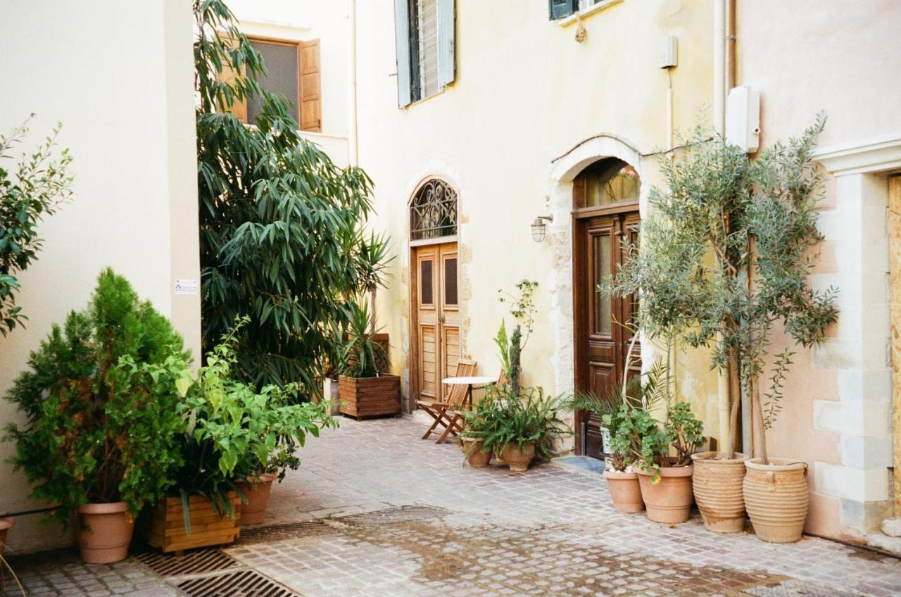 Destino Home Overlooking The Venetian Port Of Chania 하니아 외부 사진