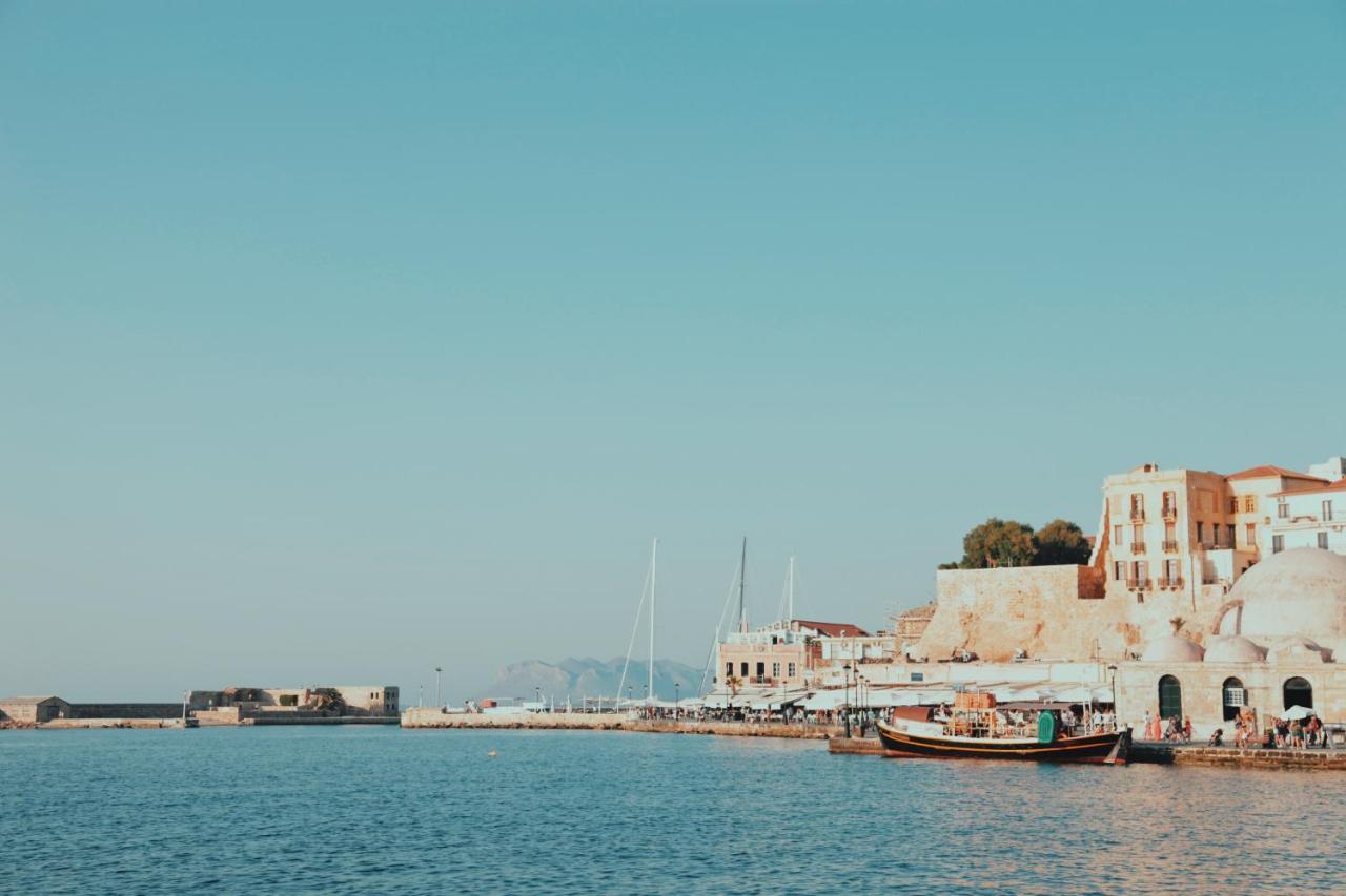 Destino Home Overlooking The Venetian Port Of Chania 하니아 외부 사진
