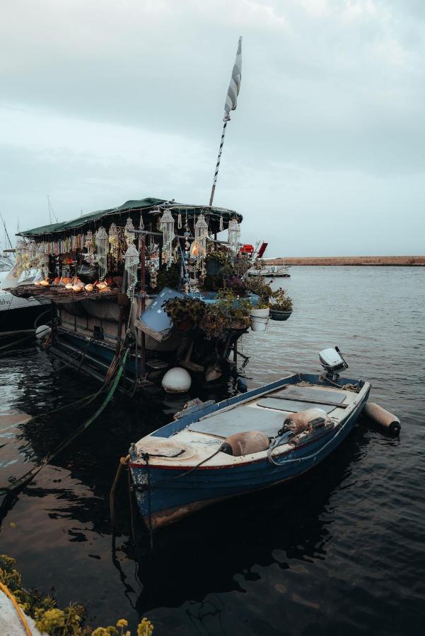 Destino Home Overlooking The Venetian Port Of Chania 하니아 외부 사진
